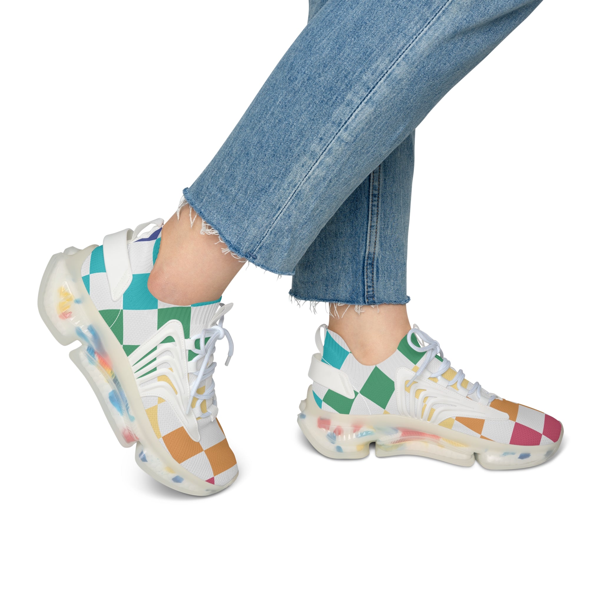 Checkerboard Racing Mesh Sneakers — Women's Colorblock Athletic Shoes