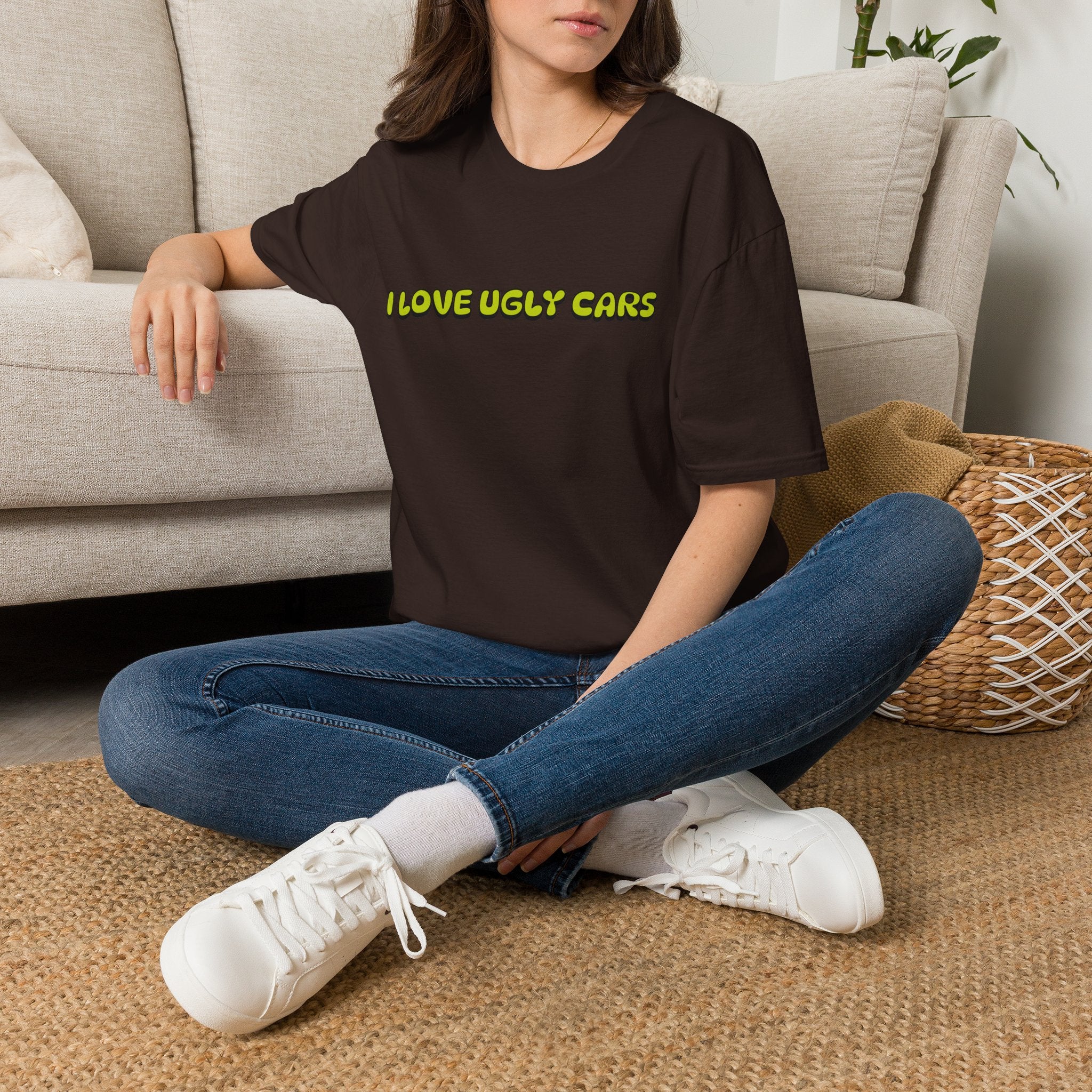 T-Shirt — "I Love Ugly Cars" Retro Green Graphic Tee