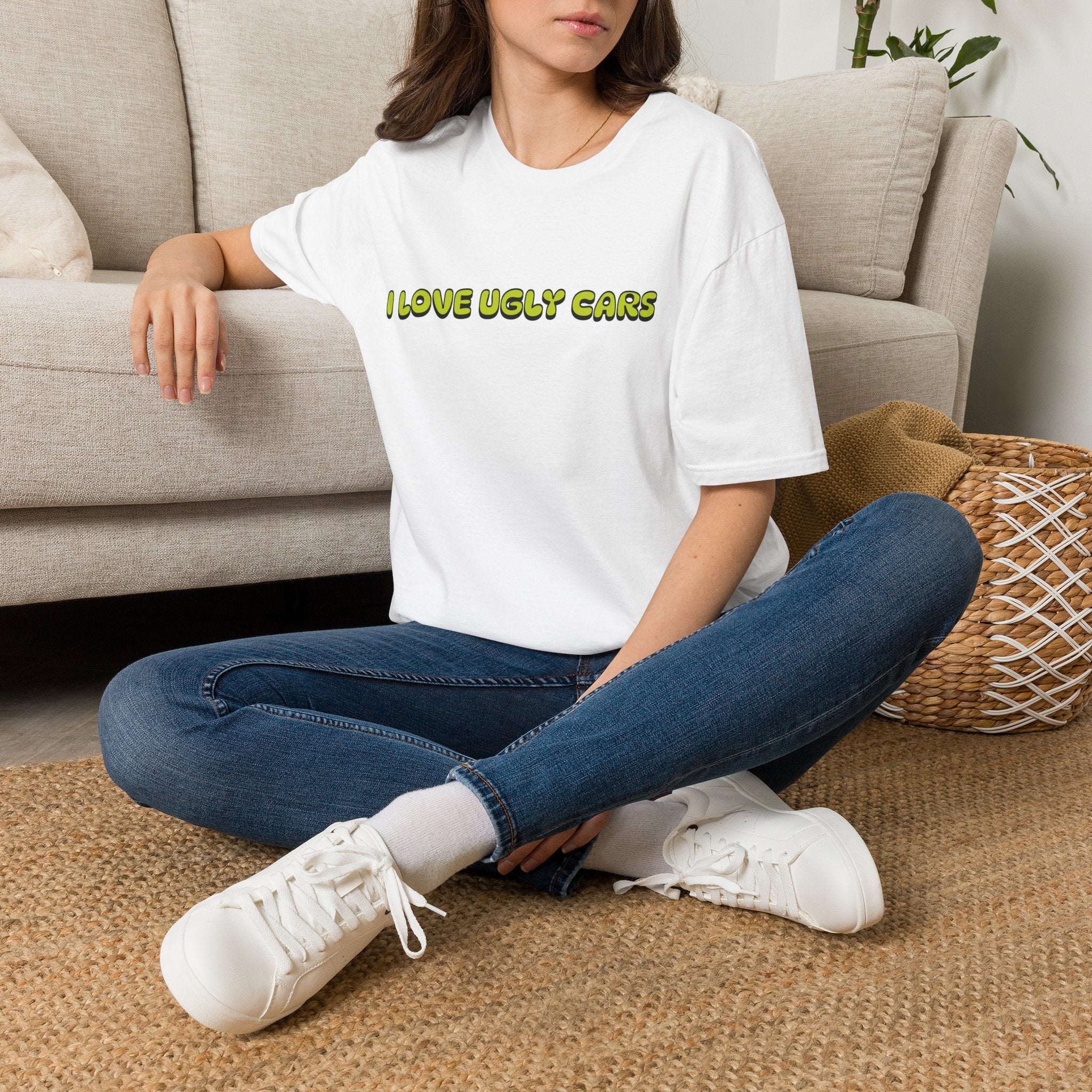 T-Shirt — "I Love Ugly Cars" Retro Green Graphic Tee