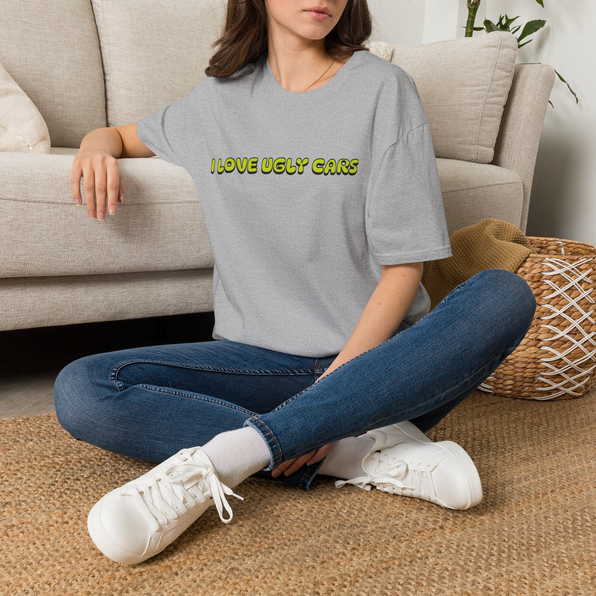 T-Shirt — "I Love Ugly Cars" Retro Green Graphic Tee